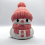 KNITTED SNOWMAN